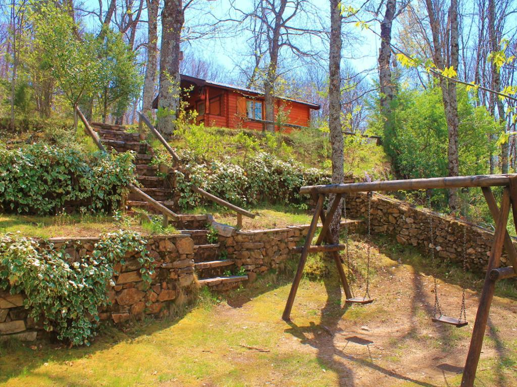 Cabanas De Madera Sanabria Vigo de Sanabria Exterior photo