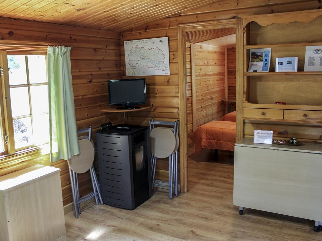 Cabanas De Madera Sanabria Vigo de Sanabria Exterior photo